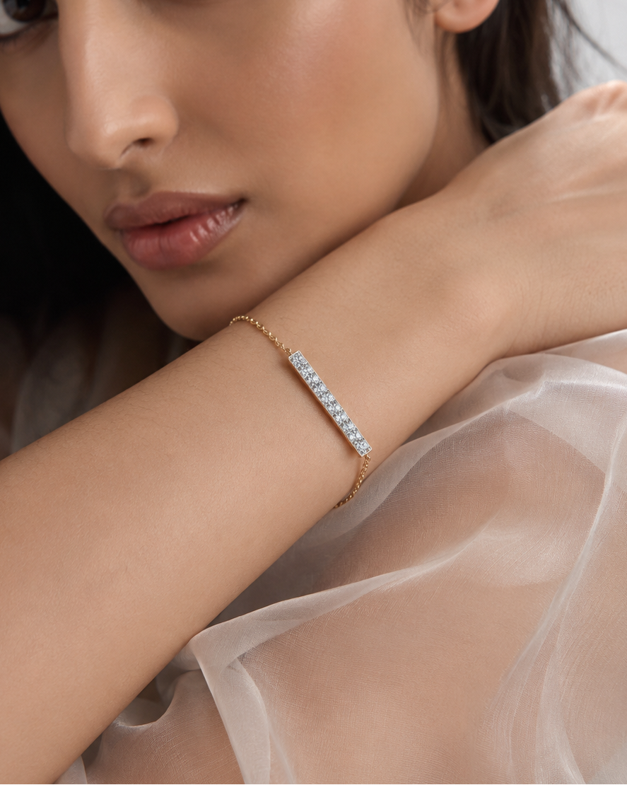 Elegant Lumière Bar minimal bracelet #color_gold
