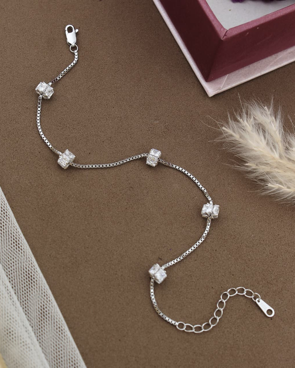 #color_silver
