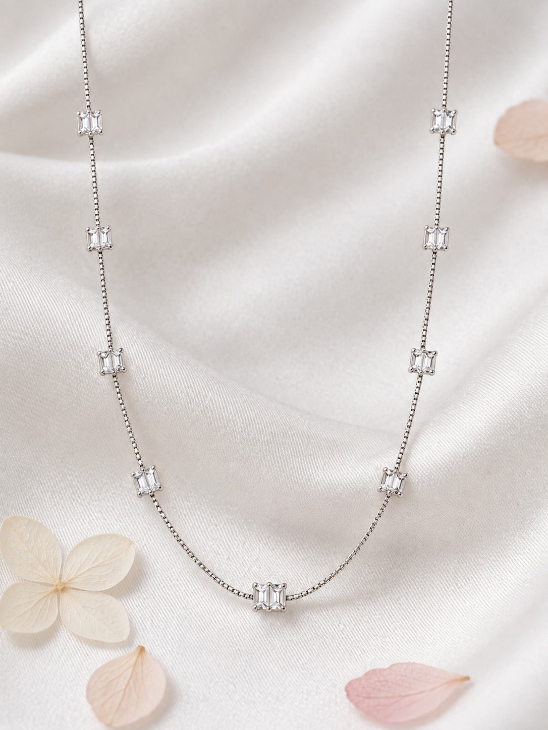 Baguette Stone Necklace in 925 Silver | Cilvira