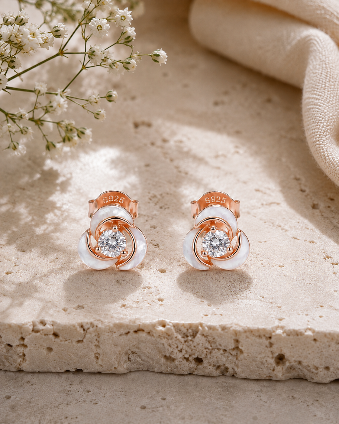 Flower shaped earrings#color_rose gold