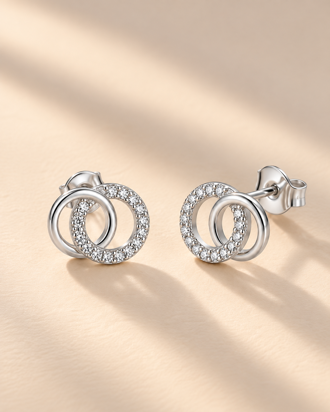 925 Silver Interlocking Circle Stud Earrings #color_silver
