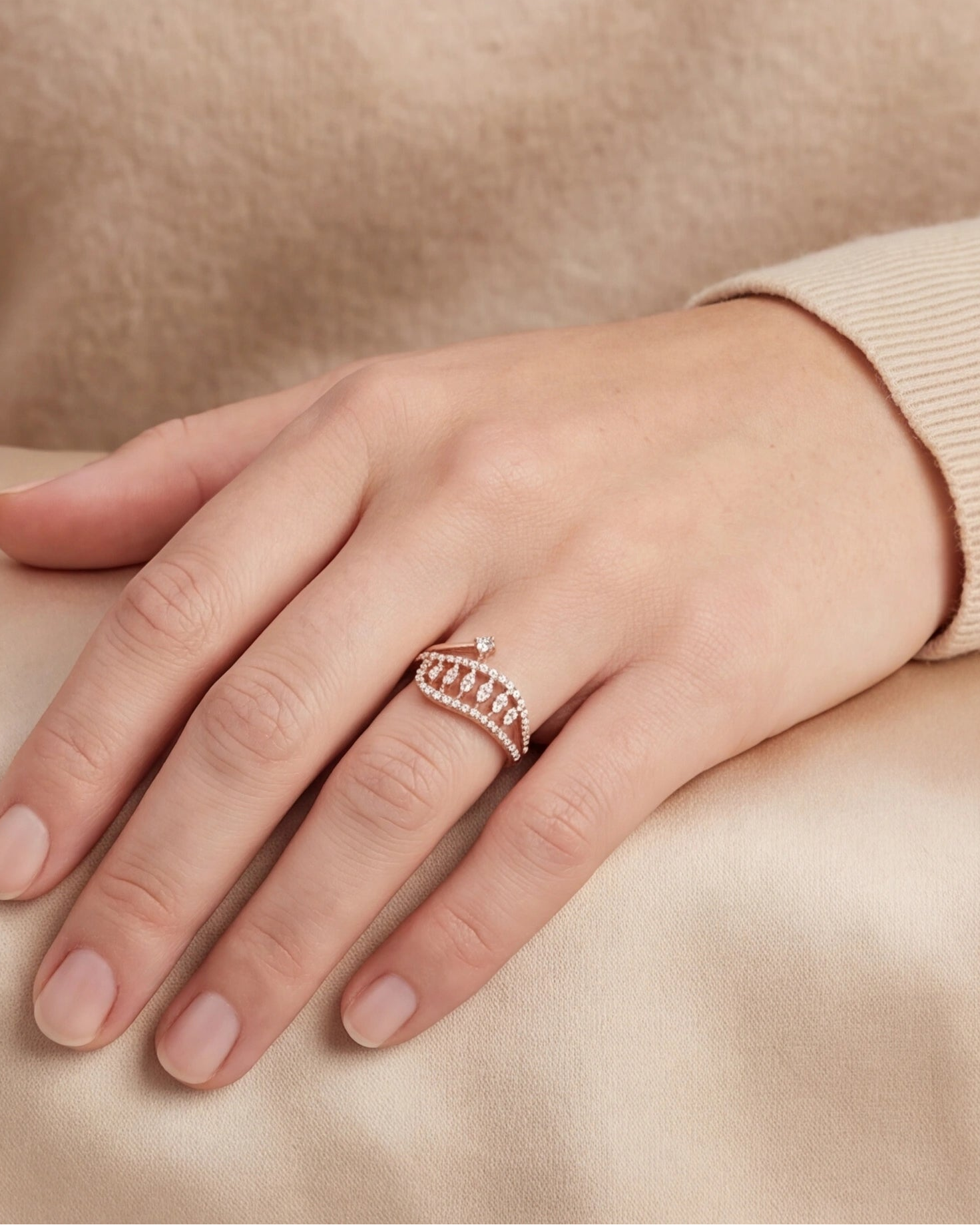 Diamante_Arch_Ring_Crystal_Tiara_Band_Ring_for_Women_#color_rose gold 