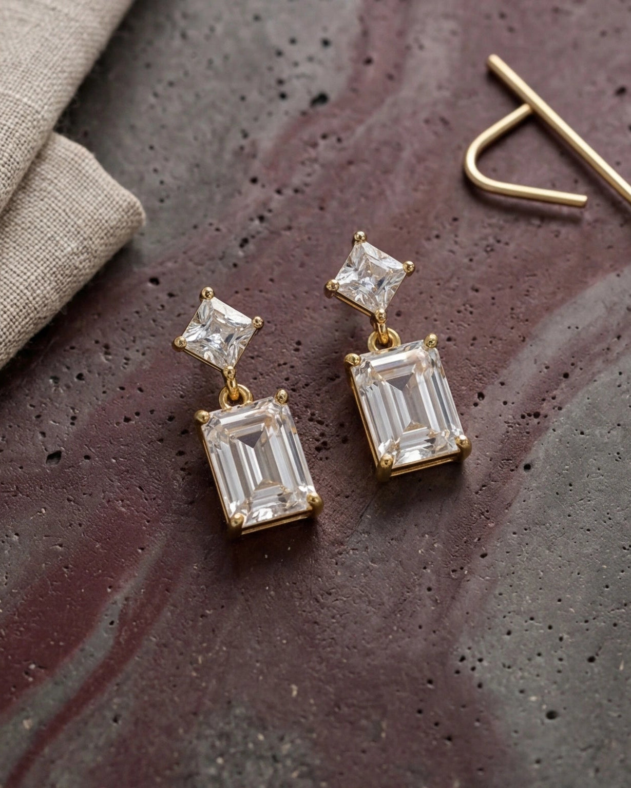 Elegant double drop earrings #color_gold