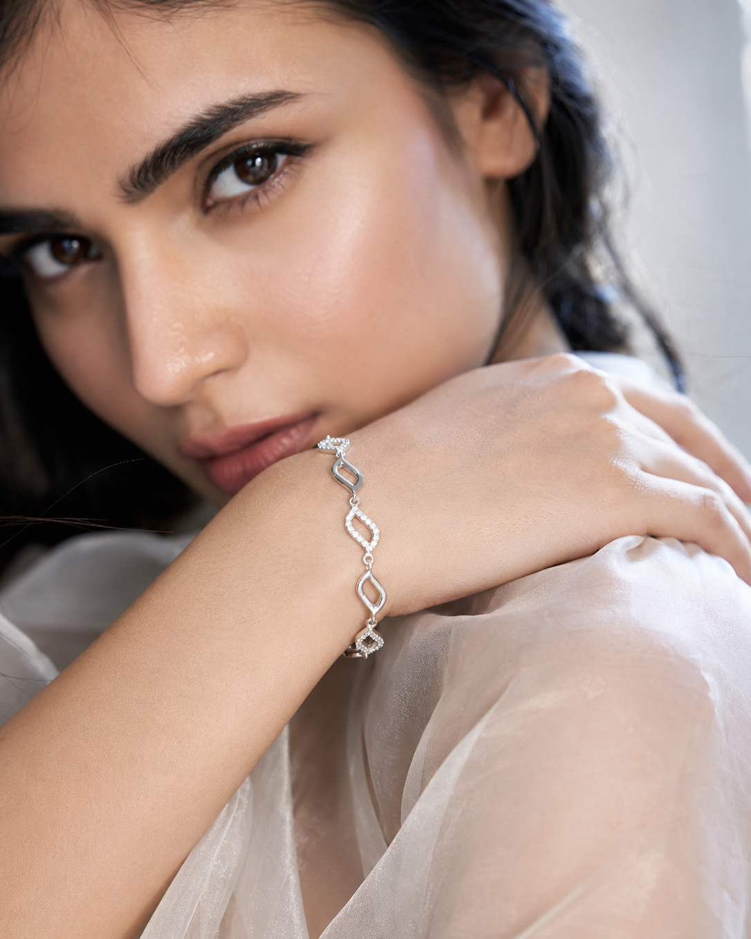 Elegant link chain bracelet #color silver