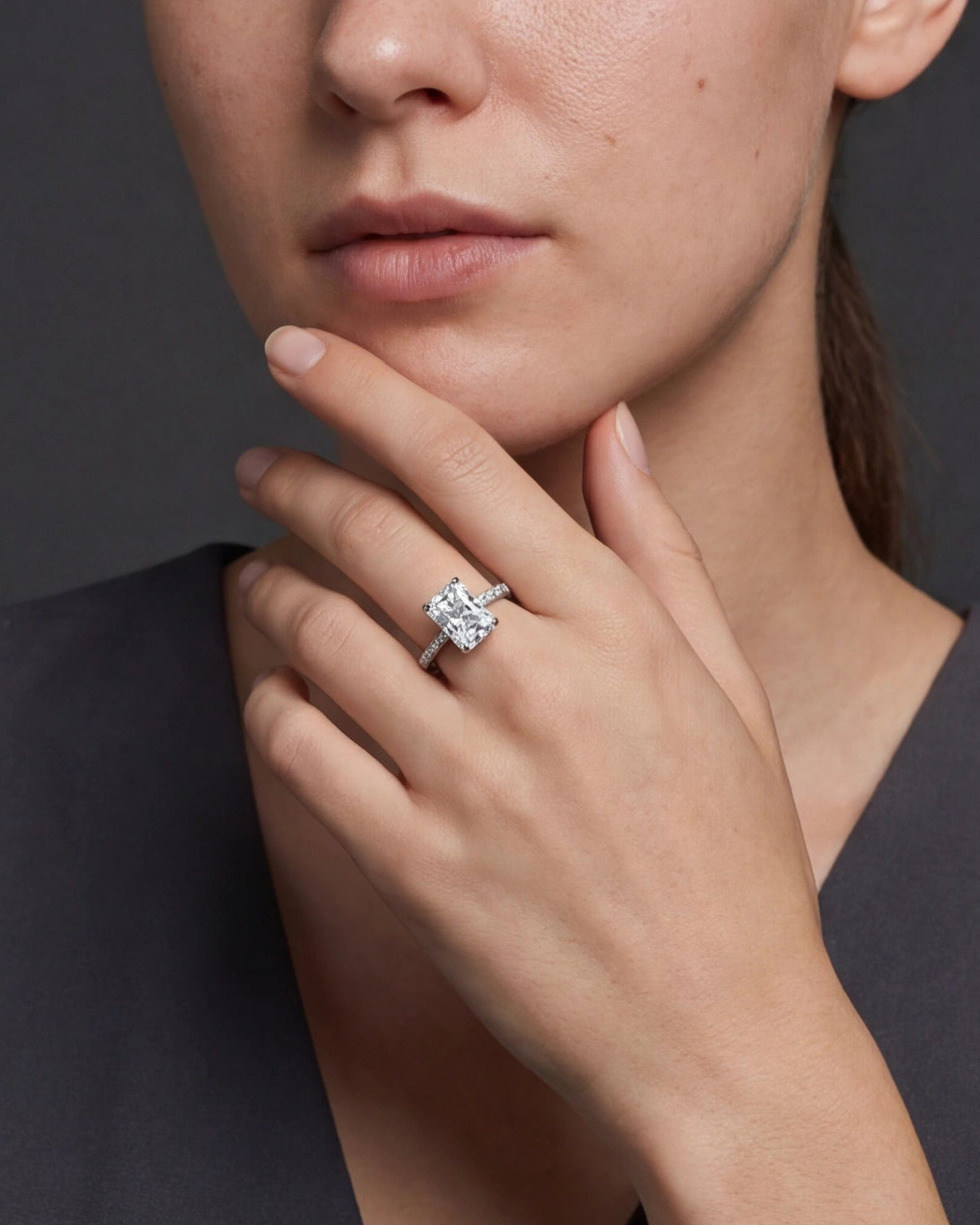 Close-up of Radiant One luxury look #color_silver