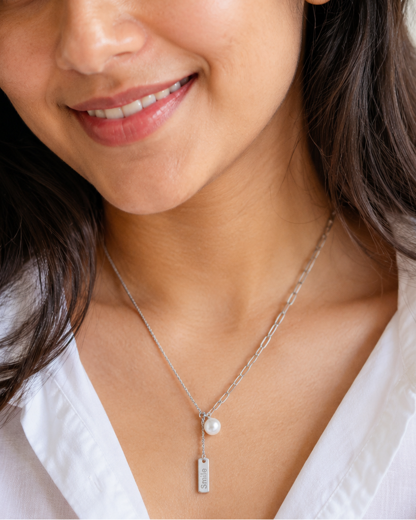 Smile Pearl Pendant Necklace #color_silver
