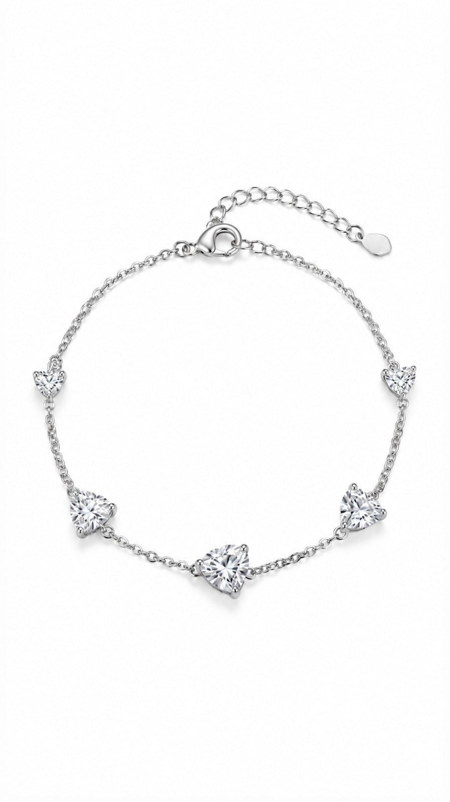 Heart-shaped 925 silver bracelet with sparkling accents